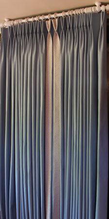 Double rideaux tête tapissière à plis pincés double flamands galon Houlès tissu Casal Versailles Yvelines 78000 Métissage et Matières